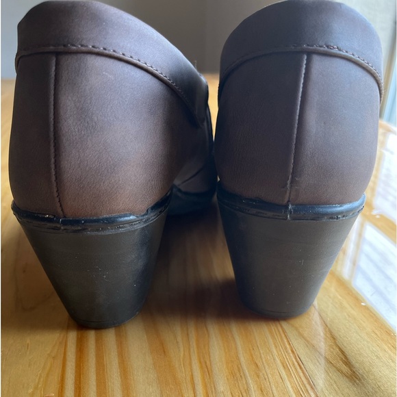 EASY STREET COMFORT WAVE WOMENS SZ 7.5 Brown SHOE BOOTIE - Picture 7 of 13